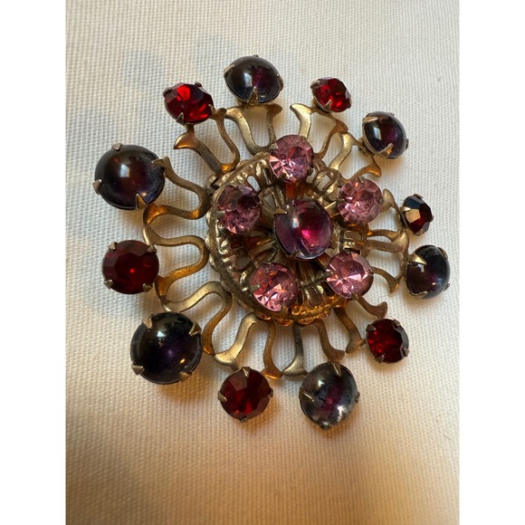 Vintage Sunburst Brooch Rhinestone Crystals Red Pink Purple Gold Tone Pin Women - Picture 3 of 6